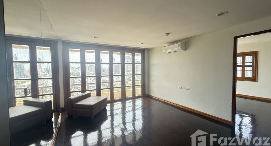 For sale 4 bedrooms condo in Phaya Thai, Bangkok