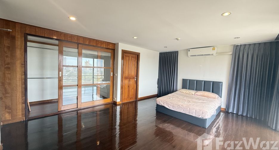 For sale 4 bedrooms condo in Phaya Thai, Bangkok