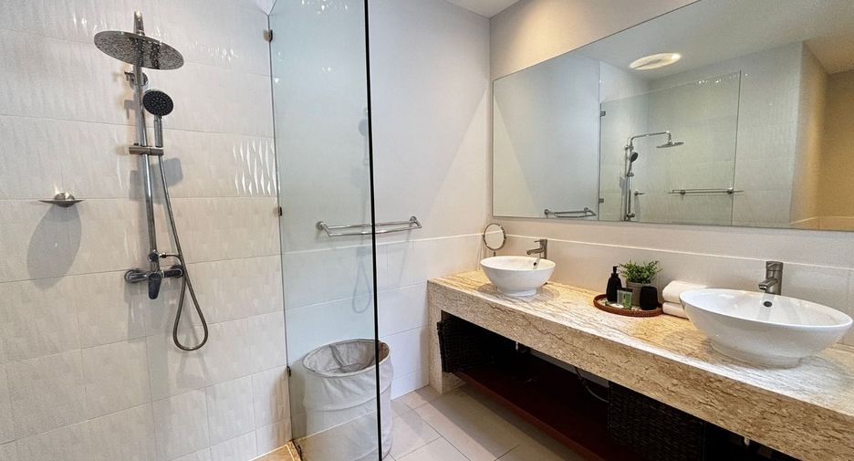 For rent 3 bedrooms townhouse in Ko Samui, Surat Thani