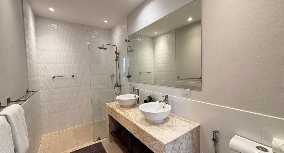 For rent 3 bedrooms townhouse in Ko Samui, Surat Thani