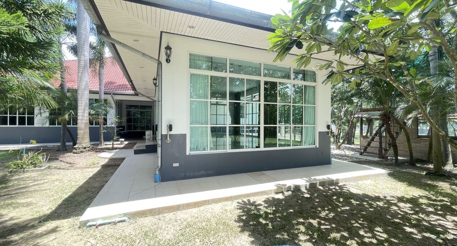 For sale 4 bedrooms house in Pran Buri, Prachuap Khiri Khan