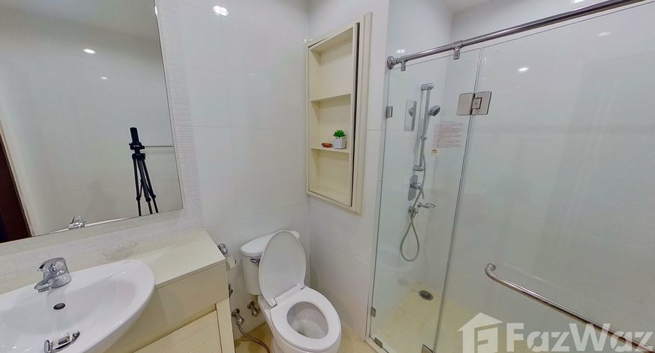 For rent and for sale 3 bedrooms condo in Khlong Toei, Bangkok