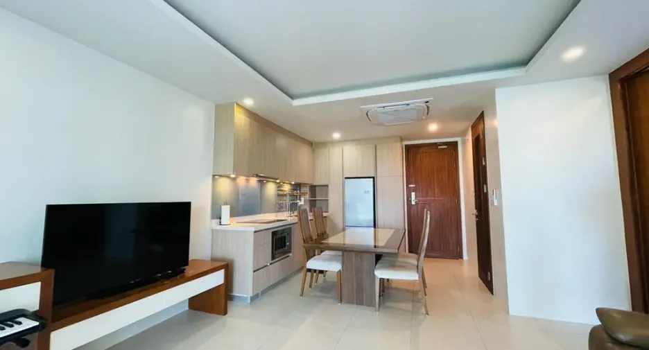 For sale and for rent 2 bedrooms condo in Mueang Phuket, Phuket