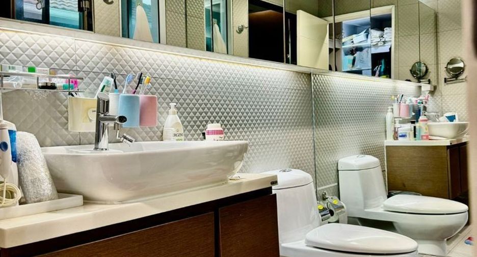 For sale 3 bedrooms house in Suan Luang, Bangkok