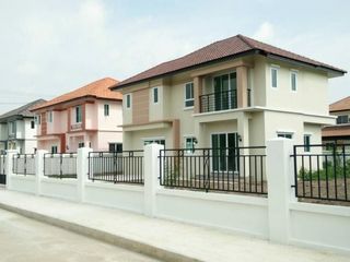 Reihenhaus zum Kauf mit 3 Zimmer in Nong Chok, Bangkok