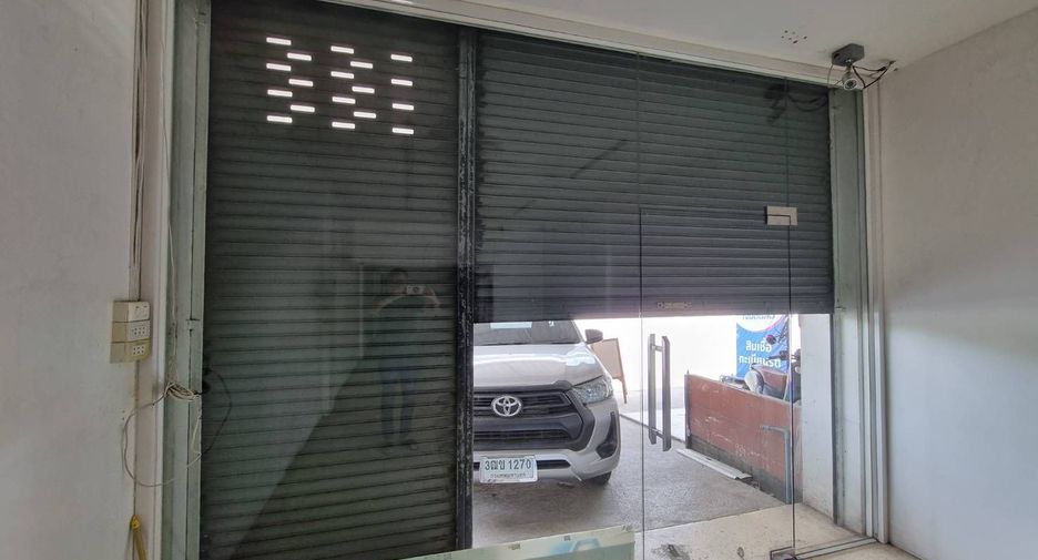 For rent 3 bedrooms townhouse in Mueang Chiang Mai, Chiang Mai