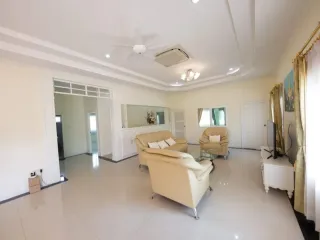 出租 5 卧室 独立屋 在 Bang Lamung, Chon Buri