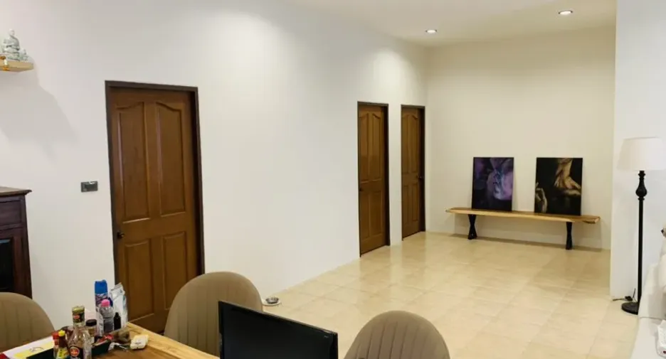 À louer 3 chambres maison à Si Racha, Chonburi