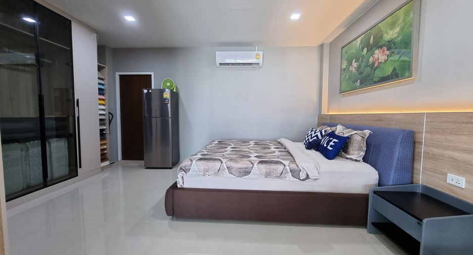 For sale 2 bedrooms townhouse in Hua Hin, Prachuap Khiri Khan