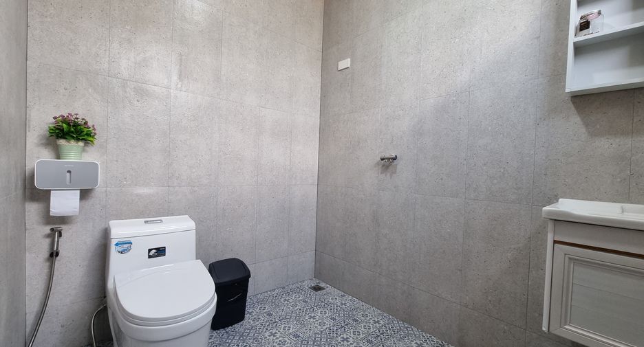 For sale 2 bedrooms townhouse in Hua Hin, Prachuap Khiri Khan
