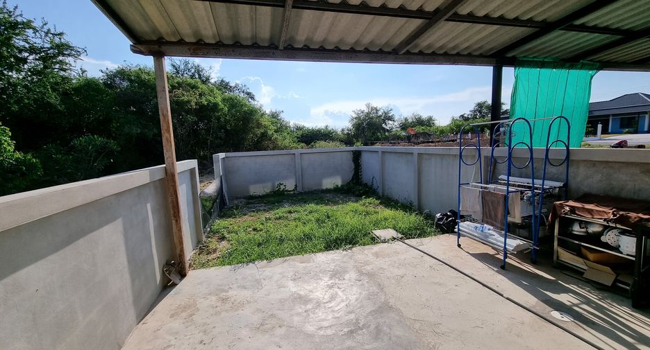For sale 2 bedrooms townhouse in Hua Hin, Prachuap Khiri Khan