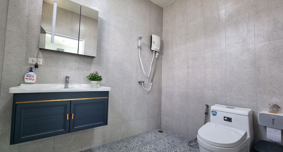 For sale 2 bedrooms townhouse in Hua Hin, Prachuap Khiri Khan