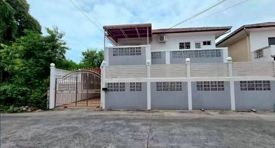 For rent 4 ベッドルーム house in Bang Lamung, Chonburi