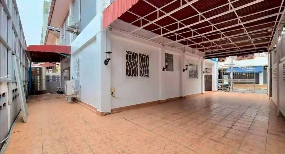 For rent 4 bedrooms house in Bang Lamung, Chonburi