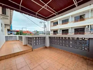 À louer 4 chambres maison à Bang Lamung, Chonburi