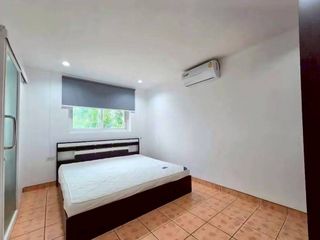 À louer 4 chambres maison à Bang Lamung, Chonburi