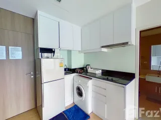 Wohnung zur Miete mit Studio in Khlong Toei, Bangkok