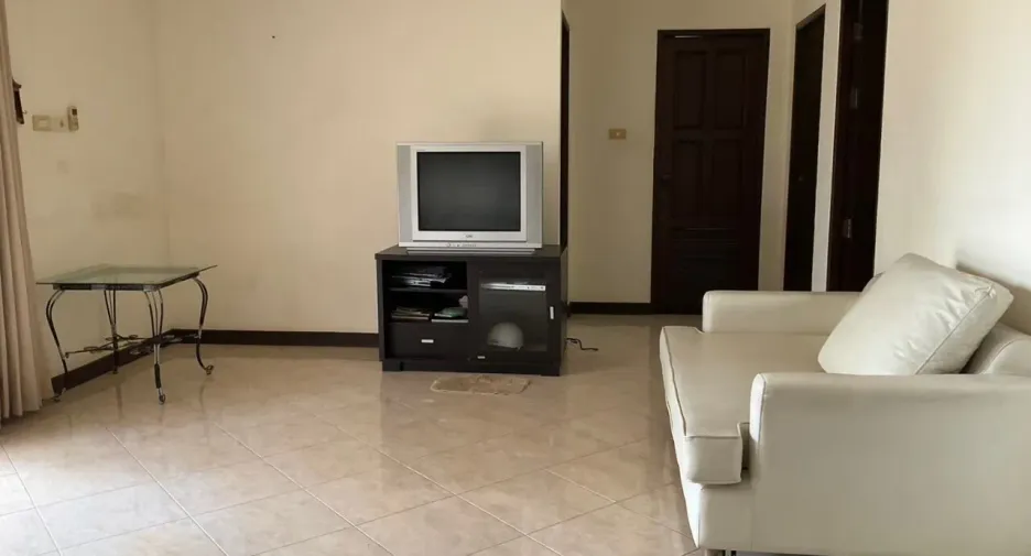 Haus zum Kauf mit 3 Zimmer in Sam Roi Yot, Prachuap Khiri Khan