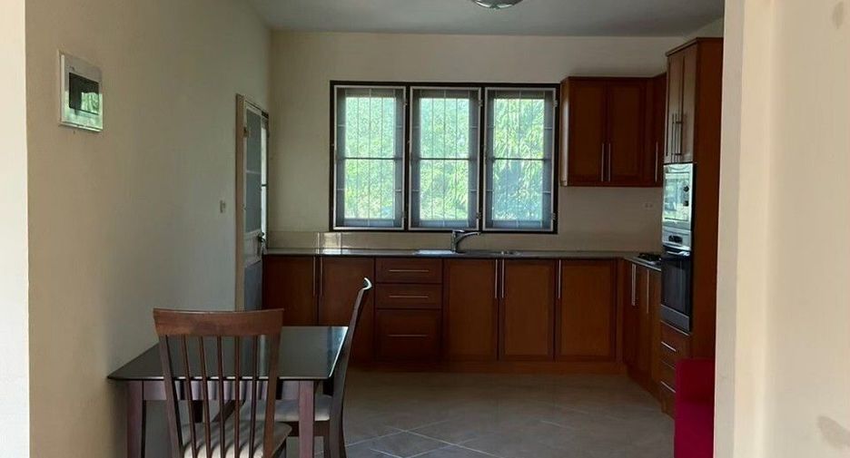 Haus zum Kauf mit 3 Zimmer in Sam Roi Yot, Prachuap Khiri Khan
