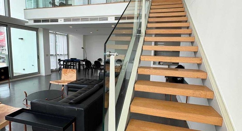 Condo en venta de 4 habitaciones en Sathon, Bangkok