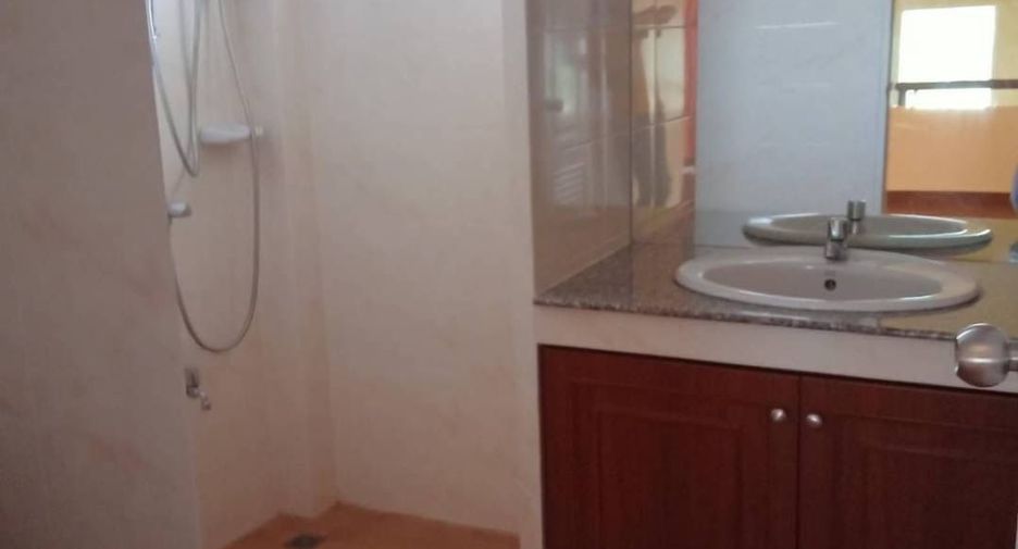 For rent 4 bedrooms house in Hang Dong, Chiang Mai