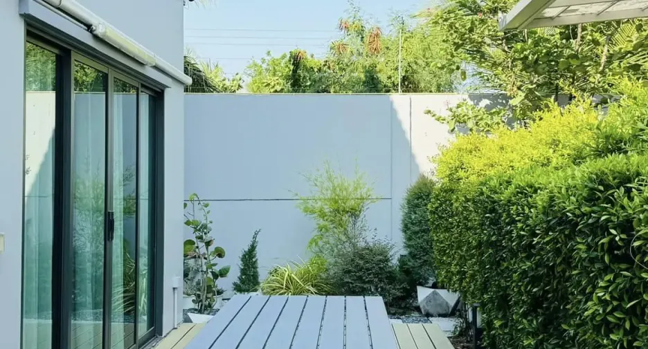 Haus zum Kauf und zur Miete mit 4 Zimmer in Bang Khun Thian, Bangkok