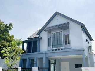 For sale and for rent 4 bedrooms house in Bang Khun Thian, Bangkok