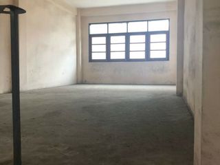 Reihenhaus zum Kauf mit 4 Zimmer in Thung Khru, Bangkok