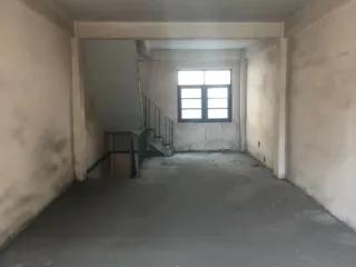 Reihenhaus zum Kauf mit 4 Zimmer in Thung Khru, Bangkok