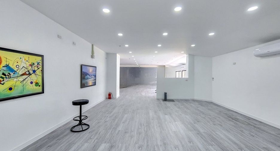 Продажа и аренда офис в Банг Ламунг, Чонбури