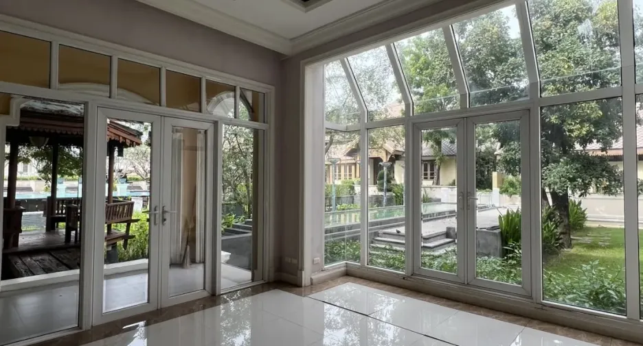 For sale 4 bedrooms house in Lat Phrao, Bangkok