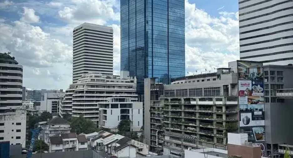 For sale 2 bedrooms condo in Khlong Toei, Bangkok
