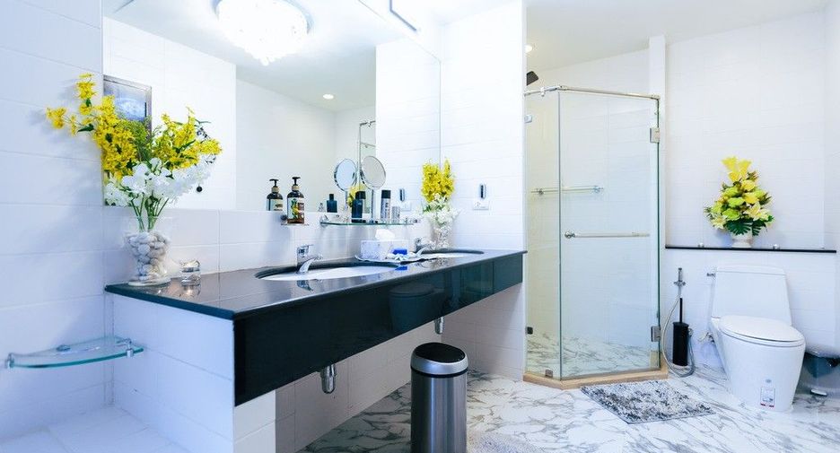 Condo en venta de 5 habitaciones en Watthana, Bangkok
