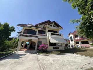 For rent 5 bedrooms house in Mueang Phuket, Phuket
