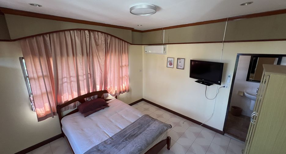 For rent 5 ベッドルーム house in Mueang Phuket, Phuket