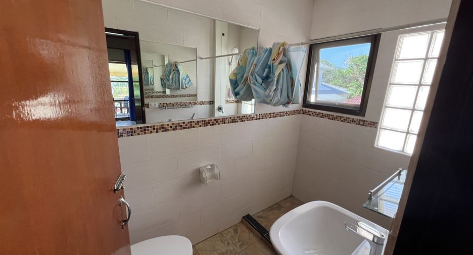For rent 5 ベッドルーム house in Mueang Phuket, Phuket