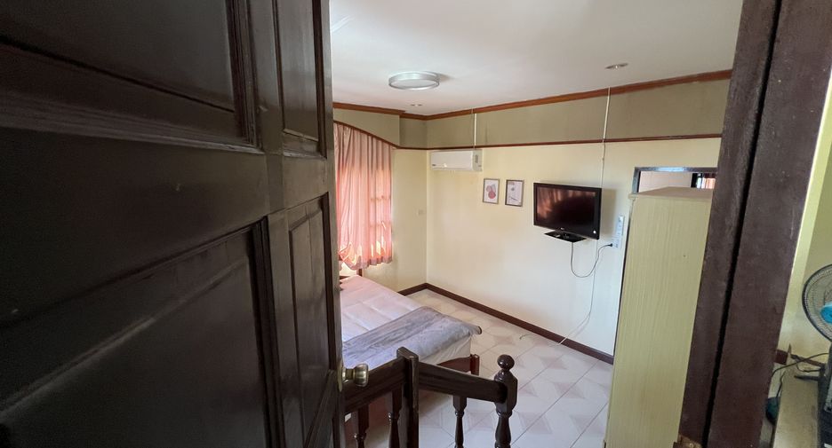 For rent 5 ベッドルーム house in Mueang Phuket, Phuket