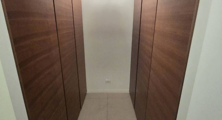 Продажа 2 спальни кондо в Сатхон, Бангкок