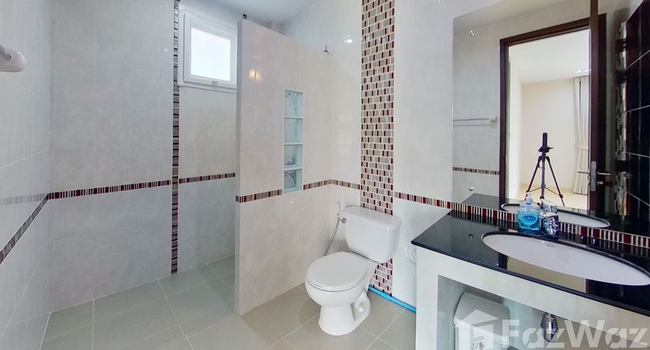 For sale 4 bedrooms house in Hang Dong, Chiang Mai
