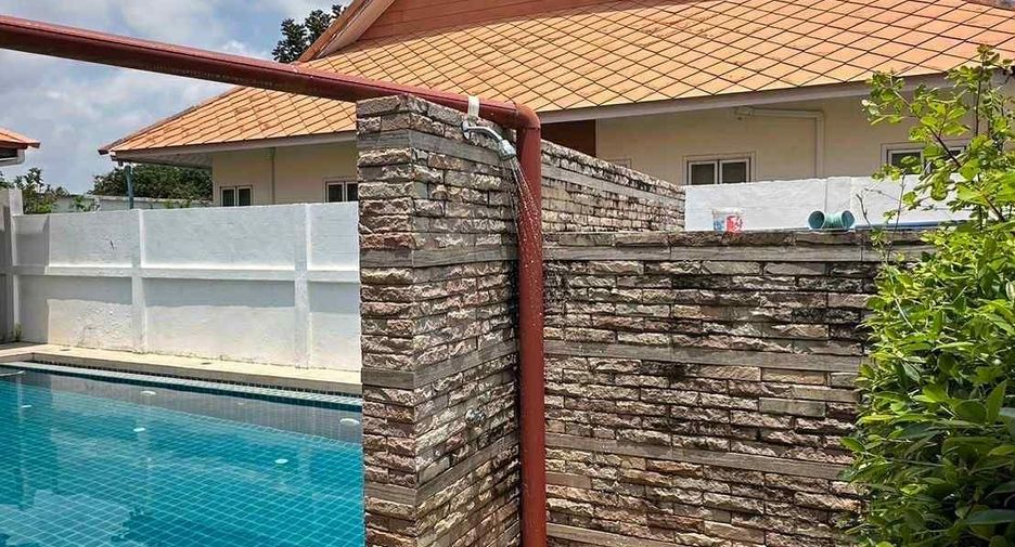 À vendre 5 chambres villa à Bang Lamung, Chonburi