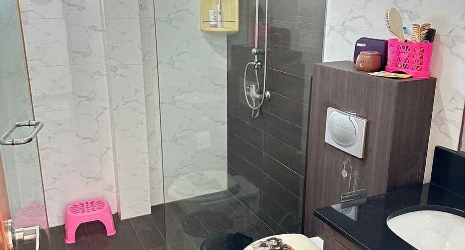À vendre 5 chambres villa à Bang Lamung, Chonburi