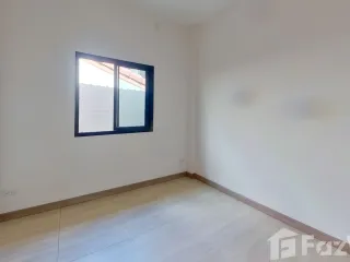 Продажа 2 спальни таунхаус в Сан Кампаенг, Чианг Маи