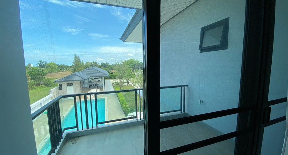For sale 7 bedrooms villa in Cha Am, Phetchaburi