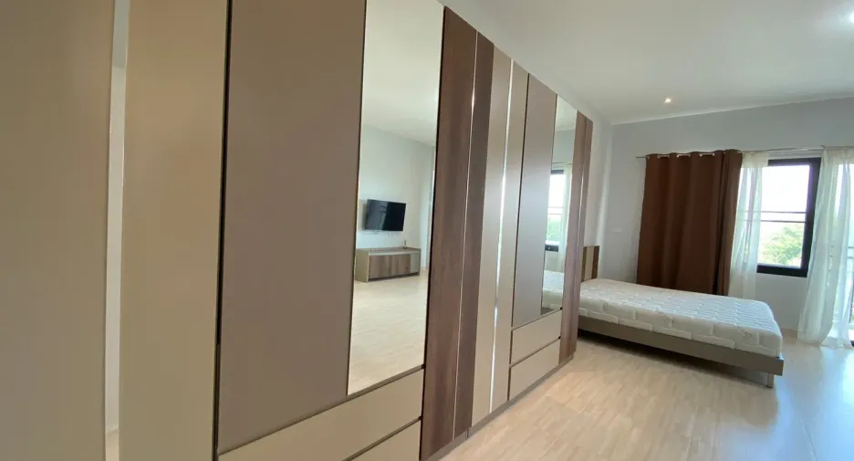 For sale 7 bedrooms villa in Cha Am, Phetchaburi