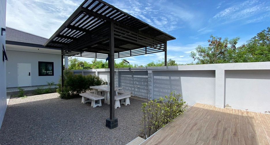 For sale 7 bedrooms villa in Cha Am, Phetchaburi