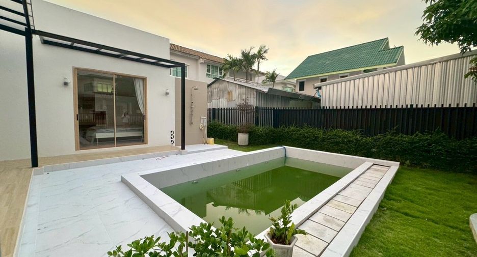 For rent 2 bedrooms villa in Mueang Phuket, Phuket