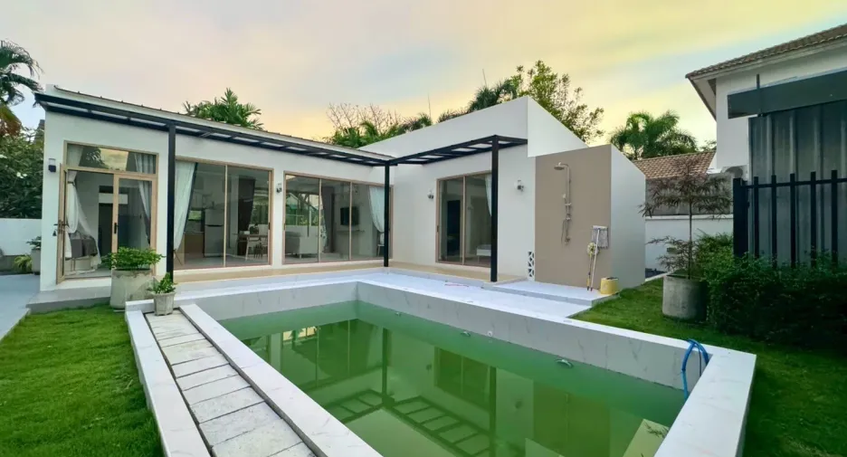 À louer 2 chambres villa à Mueang Phuket, Phuket