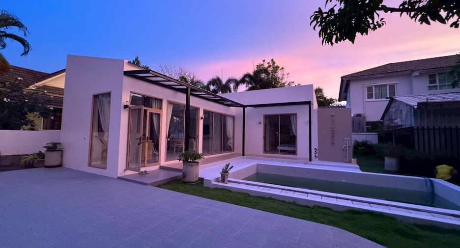 À louer 2 chambres villa à Mueang Phuket, Phuket