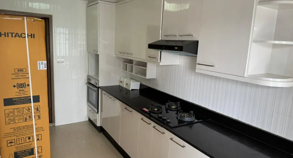 For sale and for rent 3 bedrooms condo in Khlong Toei, Bangkok