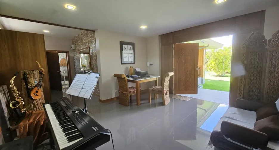 For sale 4 bedrooms villa in Pran Buri, Prachuap Khiri Khan